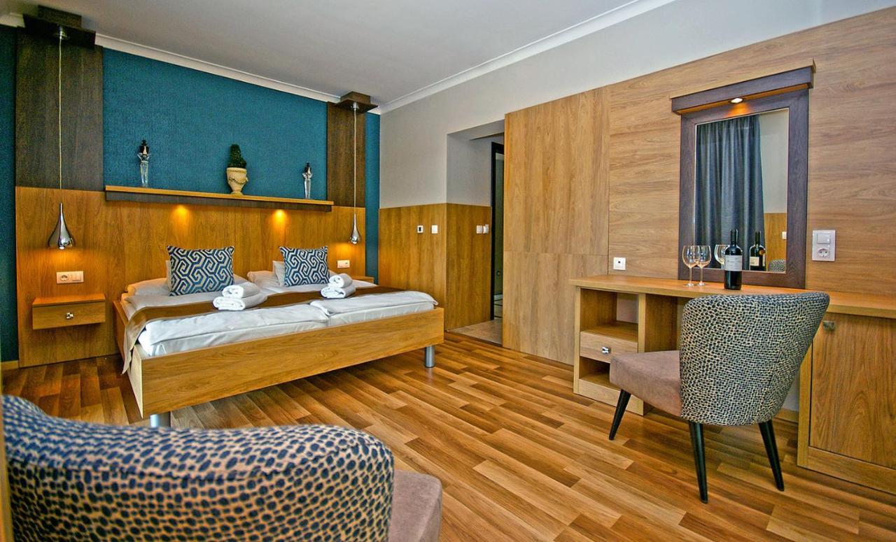 Boutique Hotel Divina Harkány Eksteriør billede